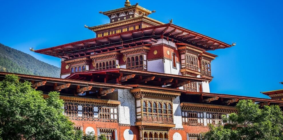 palace, bhutan, architecture, country, buddhism, buddhist, culture, travel, destination, asia, bhutanese, tourism, dzong, building, ancient, religion, landmark, temple, buddha, monastery, buddha purnima, old, traditional, holy, sacred, place, daytime, eastern, interest, structure, sky, fortress, religious, punakha, river, landscape, hills, tourist, nature